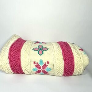 Beautiful knit (granny) blanket, throw with pinks and blues